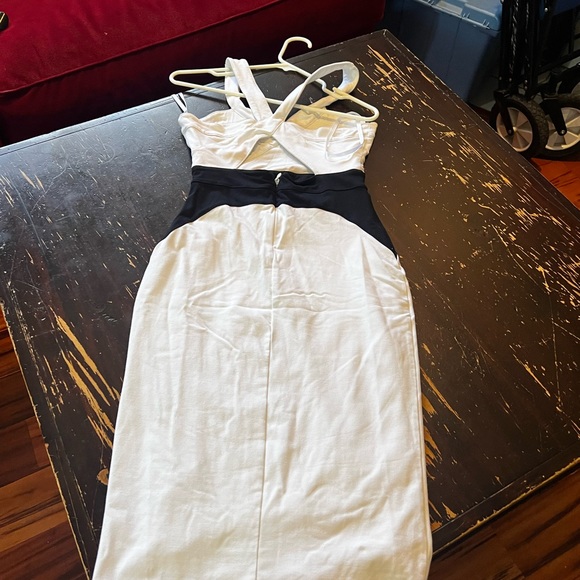 Black & white BEBae dress size S/P stretchy good condition!! - Picture 4 of 6
